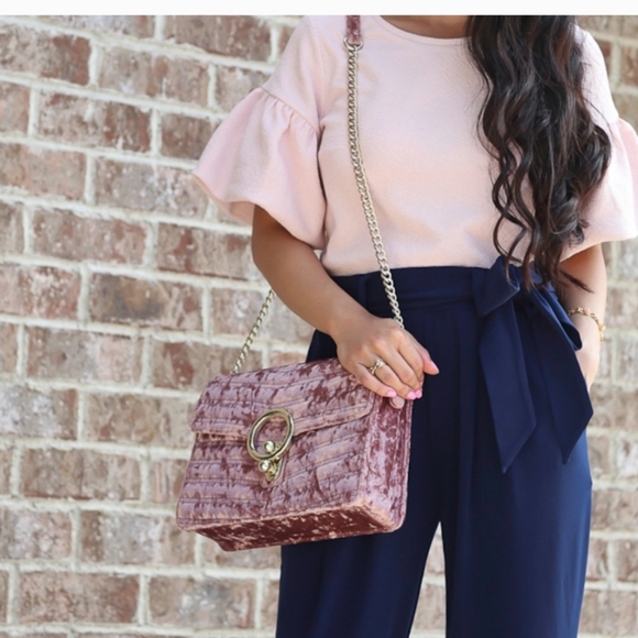 ❤️❤️Express Crushed Velvet Shoulder Bag - Picture 1 of 4